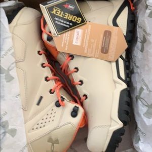 Under Armour Tabor Ridge Leather Hikers
